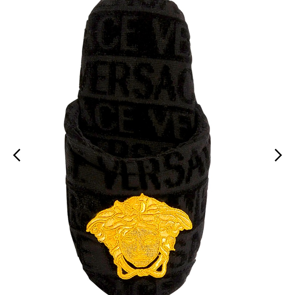 New Authentic Versace Men’s Slippers. Size Large. Comes with slipper bag.